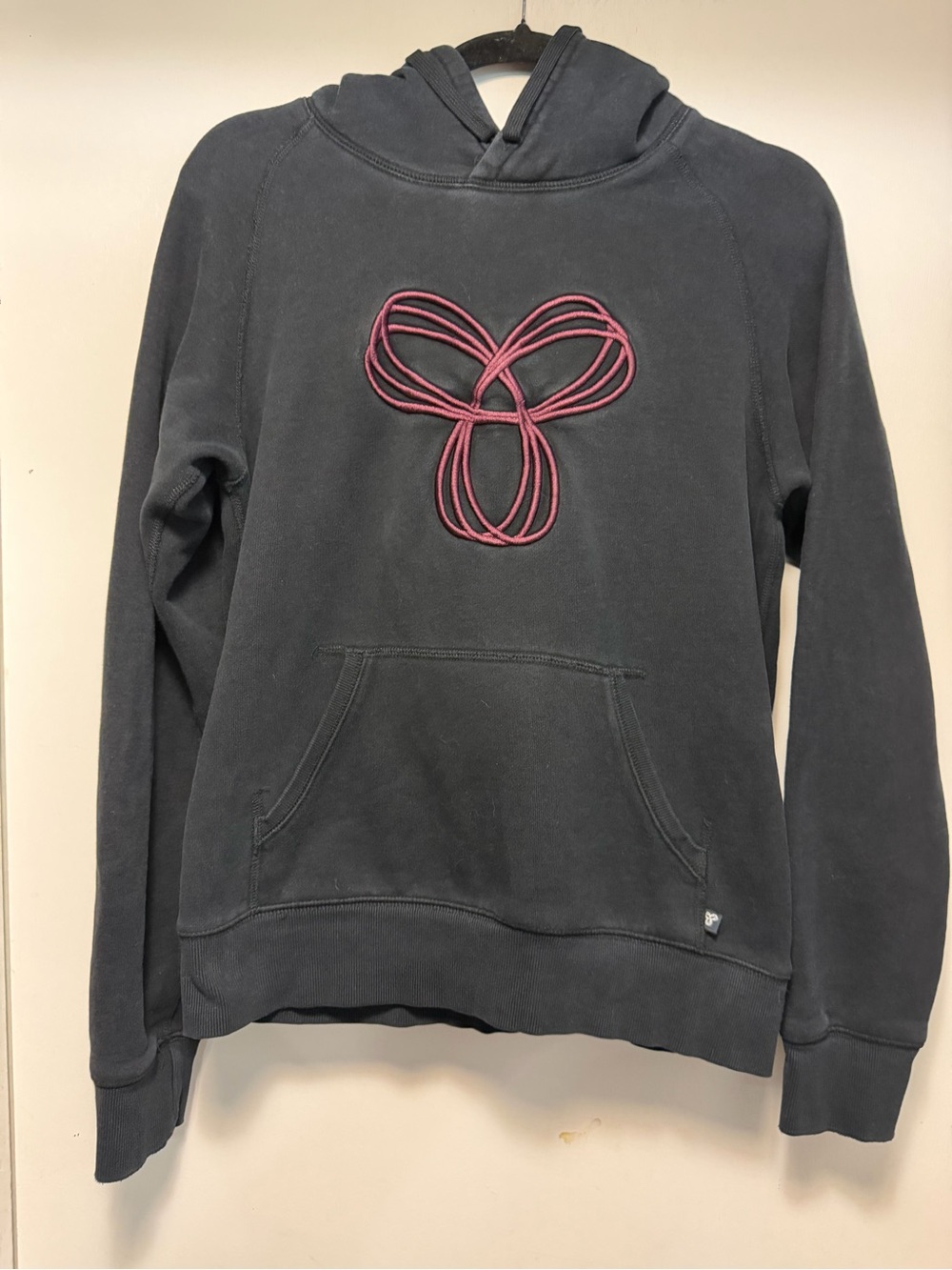 TNA Artizia Black Hoodie with Pink Burgundy Embroidered Loop Motif Size Medium